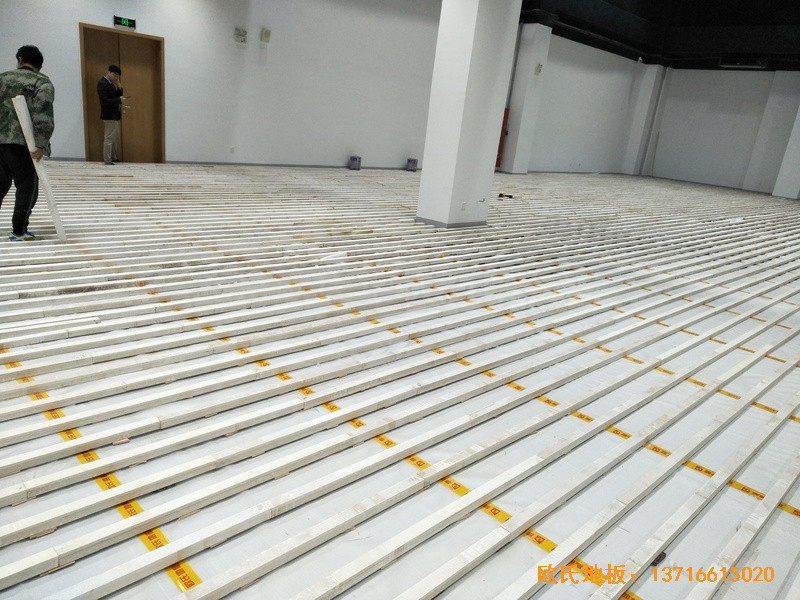 上海鋪東寧橋路669號體育館運動木地板安裝案例1