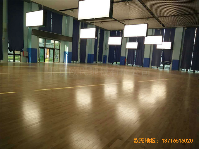廣東珠海市中航花園羽毛球館運動木地板鋪設案例